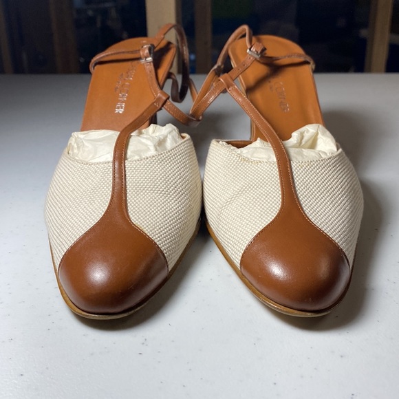 Sandals - Picture 2 of 4